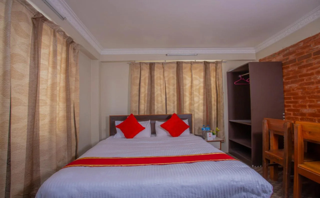 Oyo 300 Farm House Resort