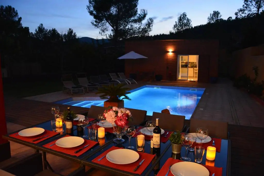 Villa Sitges Maria Sunny Oriented SW AC Confortable High Quality 5 star guest coments