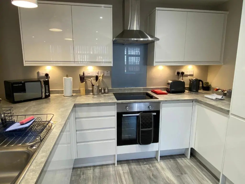 Marie’s Serviced Apartment 1 Bed CityStay, parking
