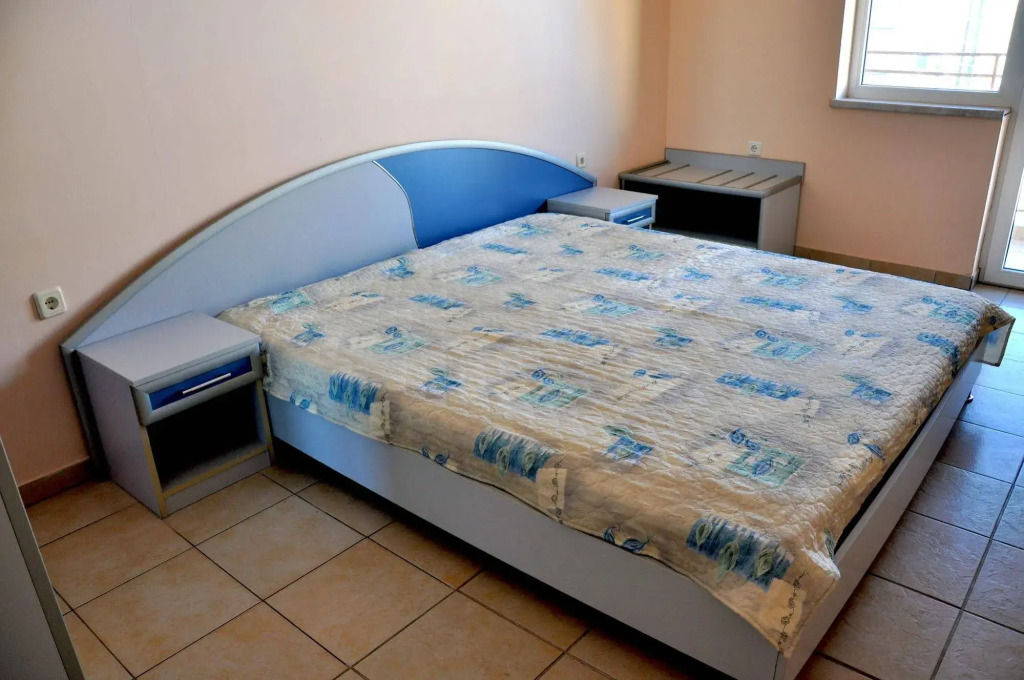 La Playa Apartments