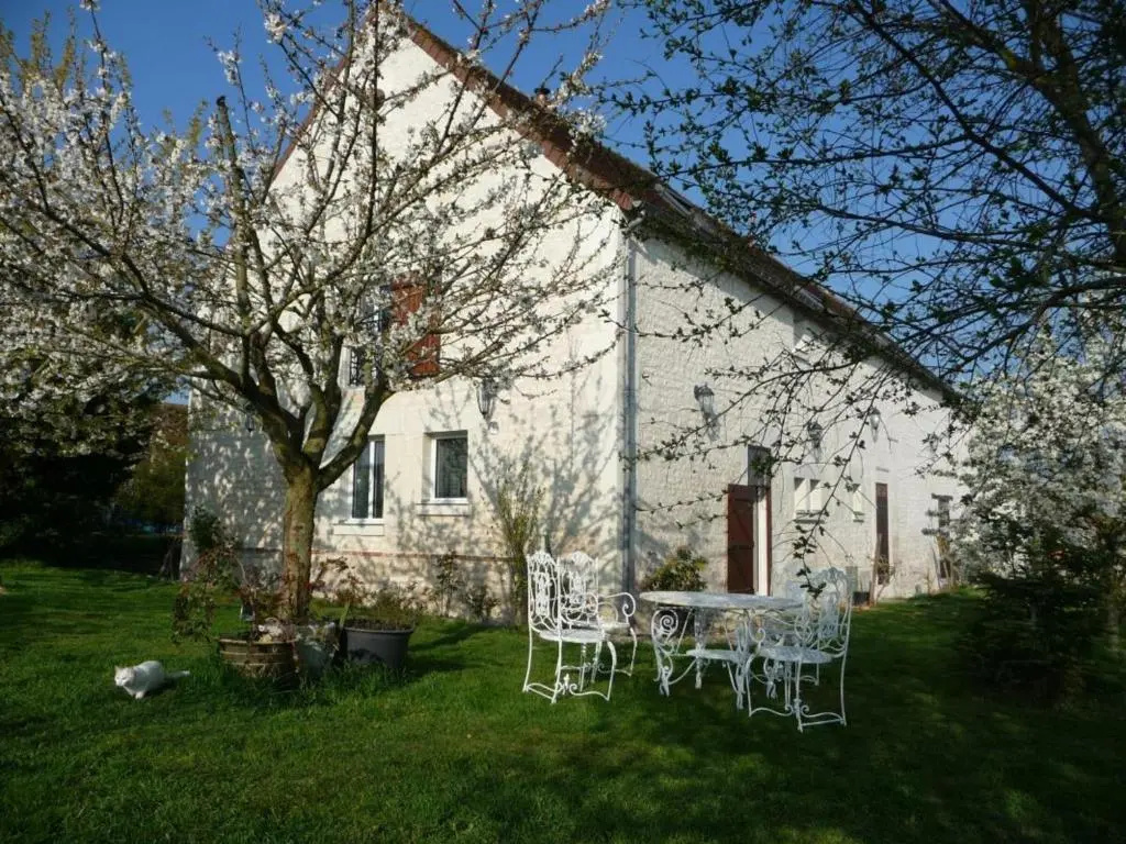 Gîte de charme avec piscine et sauna en Touraine, proche Châteaux de la Loire et Futuroscope - FR-1-381-323