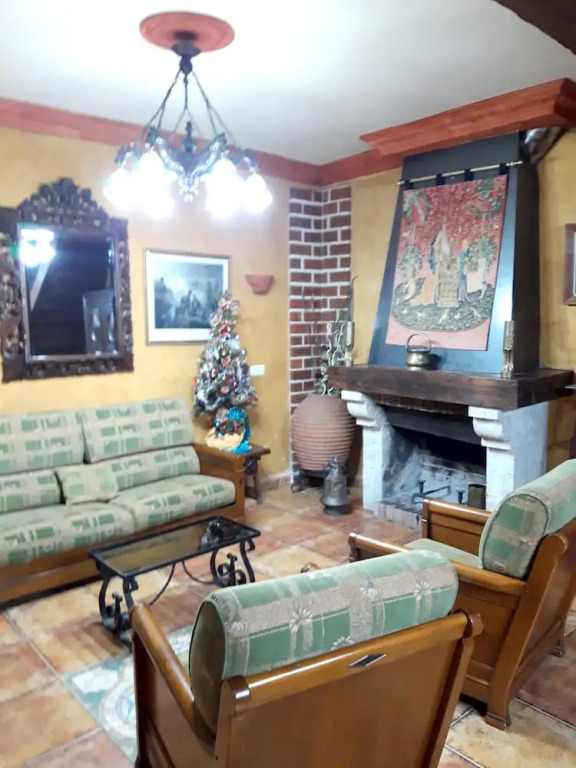House With 3 Bedrooms in Ivanrey, With Wonderful Mountain View and Enclosed Garden