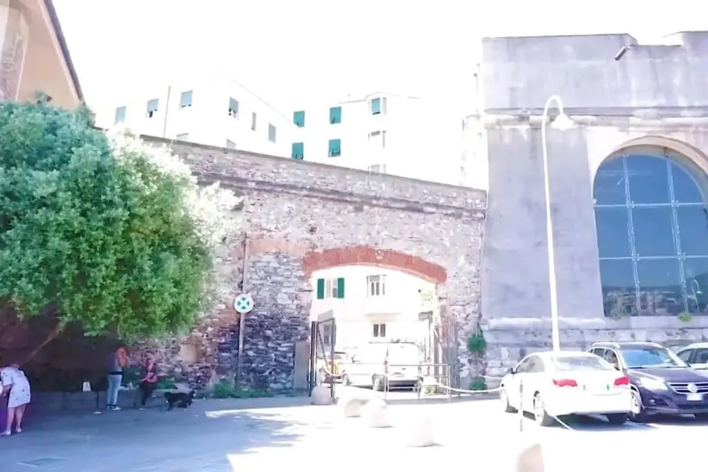 CASA CIMELLA, un nido nel cuore del porto antico cod CITRA 010025-LT-2629
