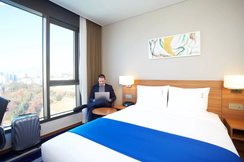 HOMES Stay Suwon