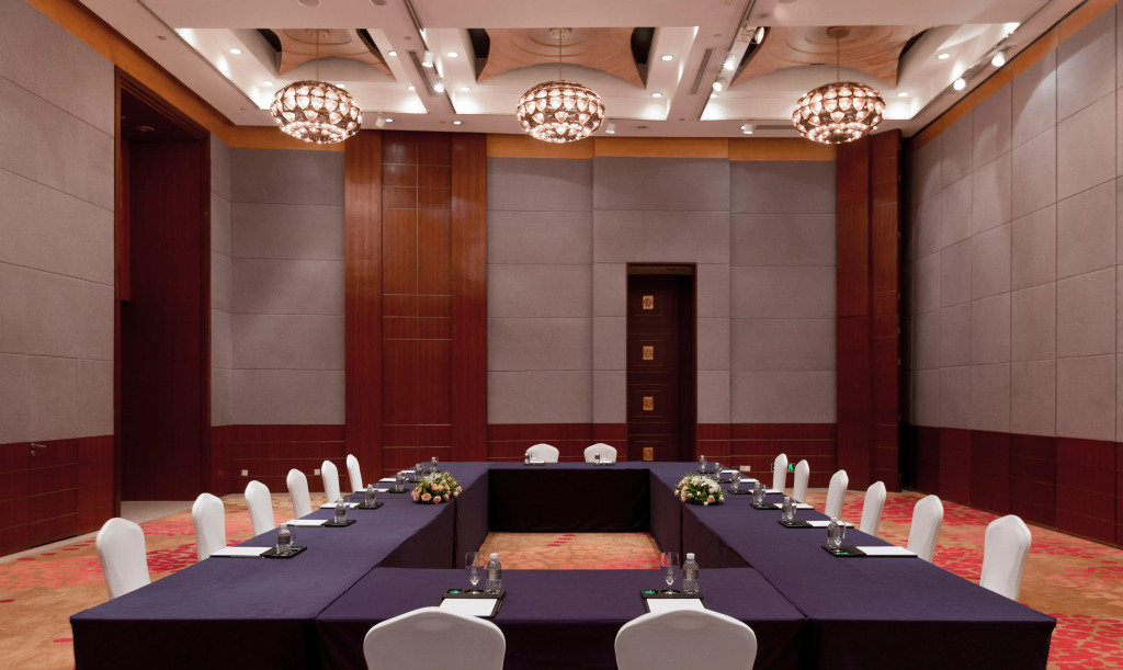 Crowne Plaza Chongqing Jiefangbei(Formerly InterContinental Chongqing)