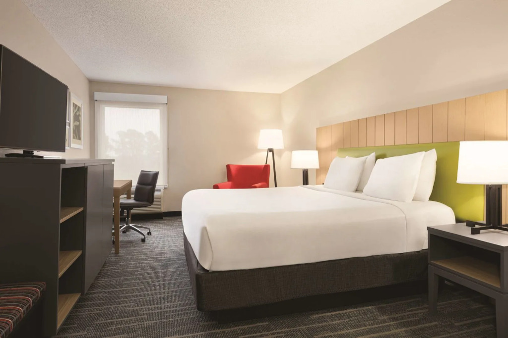 Country Inn & Suites by Radisson, Dunn I-95