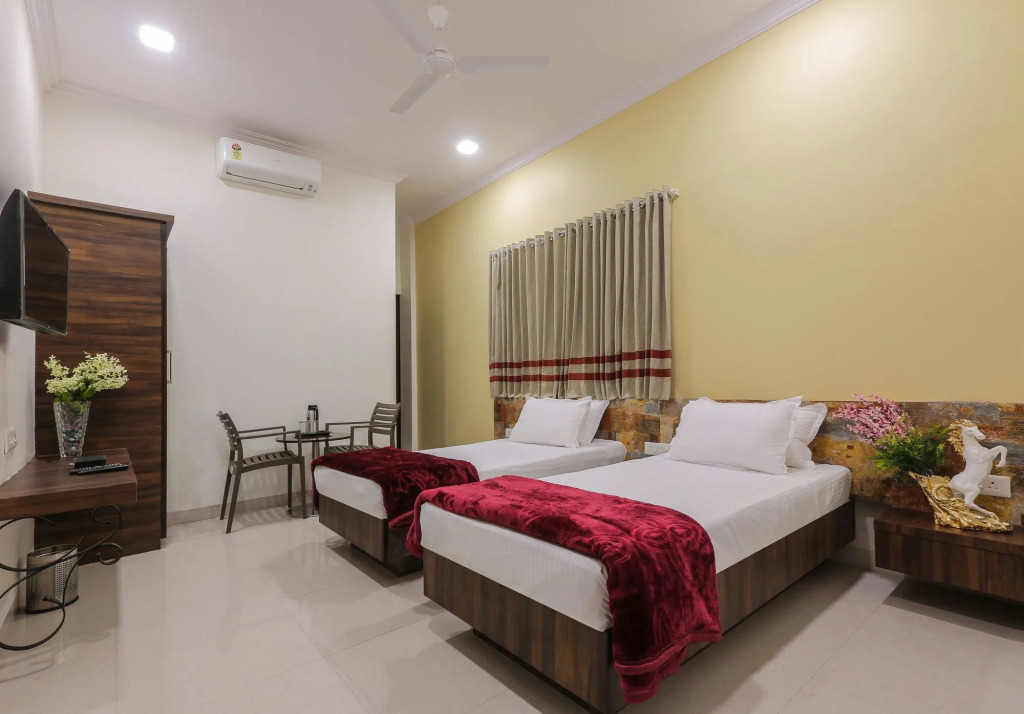 The Samrat Hotel near Pune Railway Station