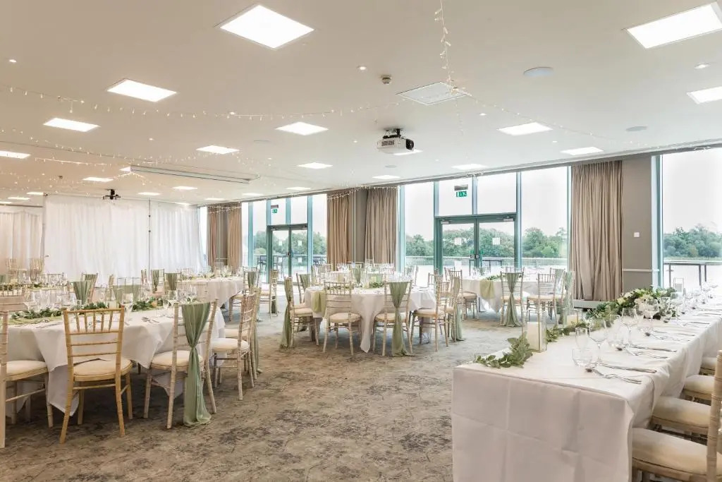 De Vere Cotswold Water Park Apartments