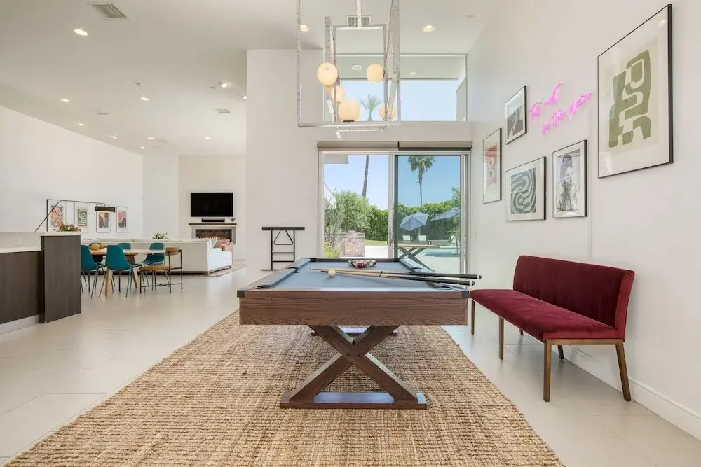 Polo Villa 1 by Avantstay Features Expansive Putting Green Pool Spa Outdoor Firepit 260-322 5 Bedrooms