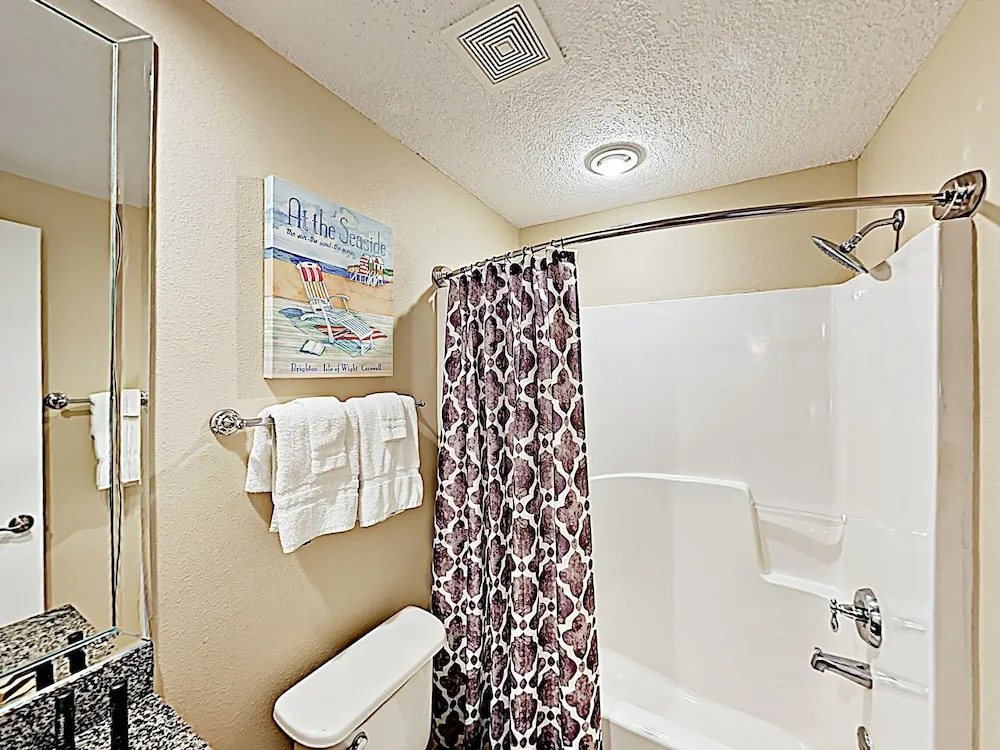 New Listing! Beachfront Gem W/ Resort Amenities 3 Bedroom Condo
