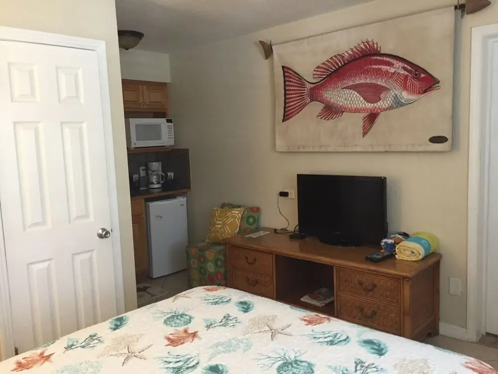 Coconut Grove Beach Resort Suite 4