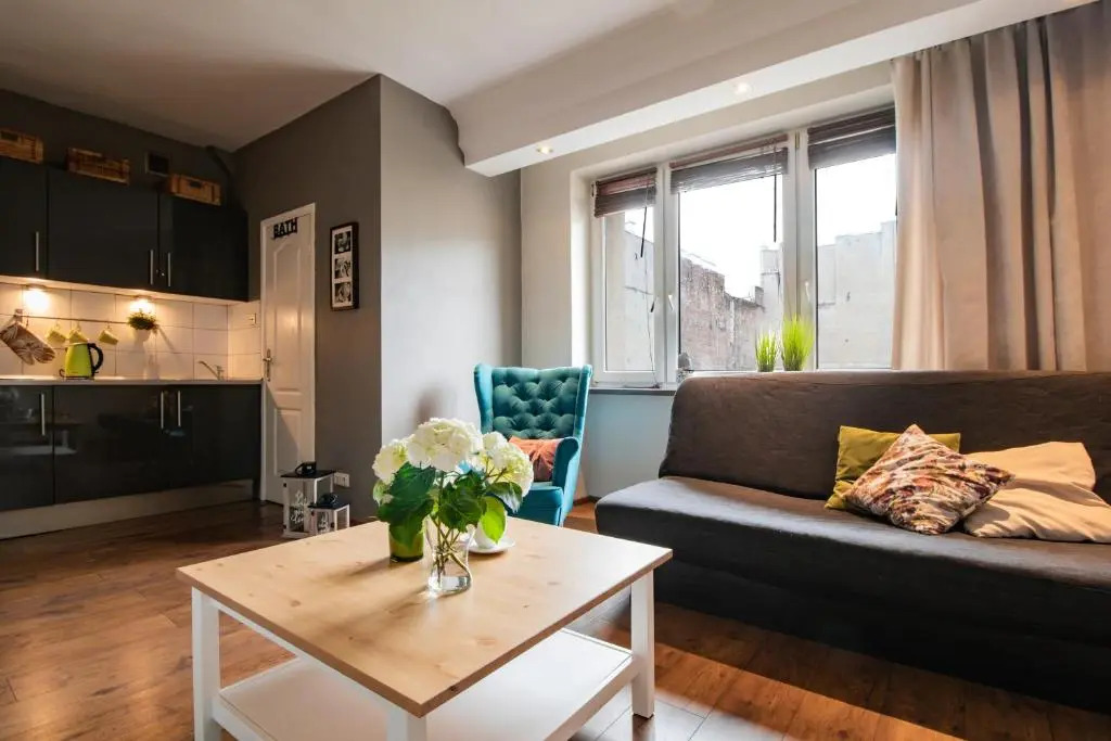 PiotrApartments - Central Warsaw - Walk Everywhere in Central Warsaw