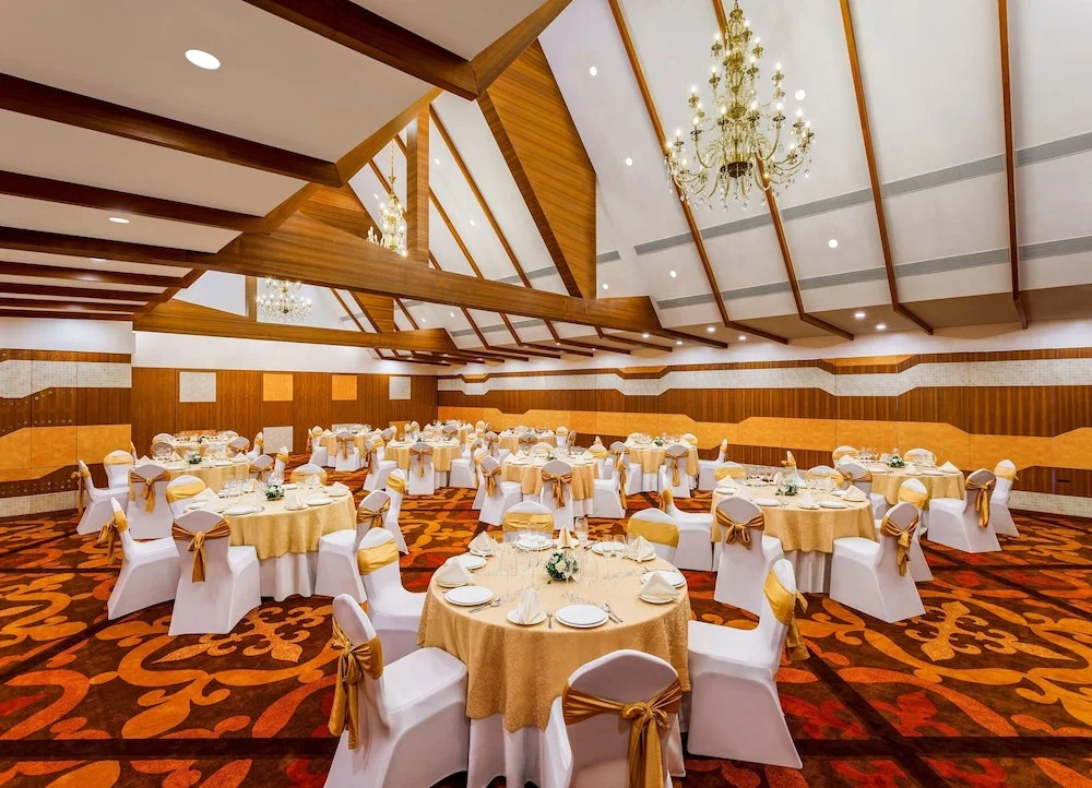 Sobit Sarovar Portico