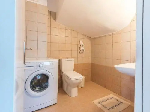 Holiday home 3 bedrooms - Gennadi