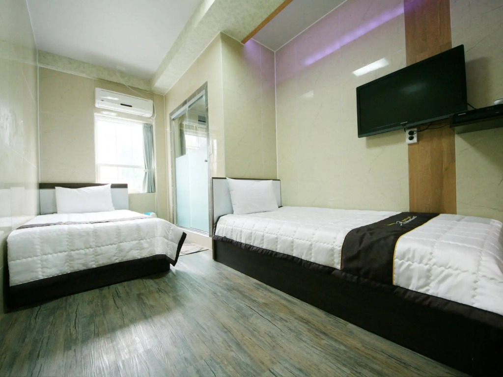 Guest House Myeongdong 2
