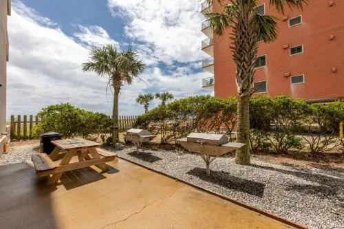 Crystal Shores West Unit 208