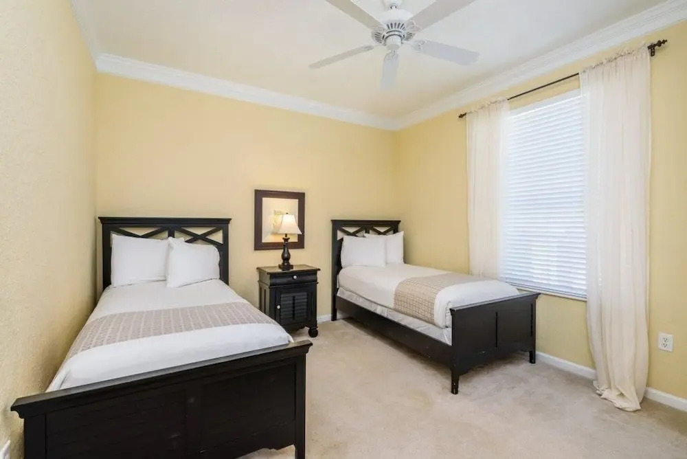 3 Bed 2 Bath Premium Lakeview L 1010 Condo