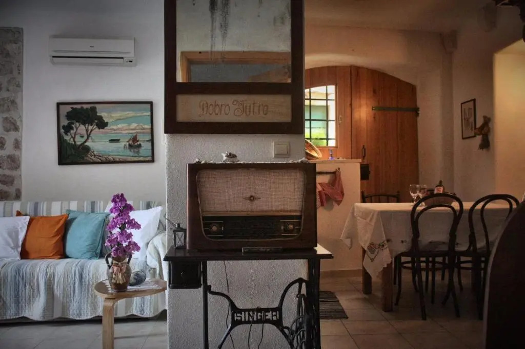 Guest House Lucijo