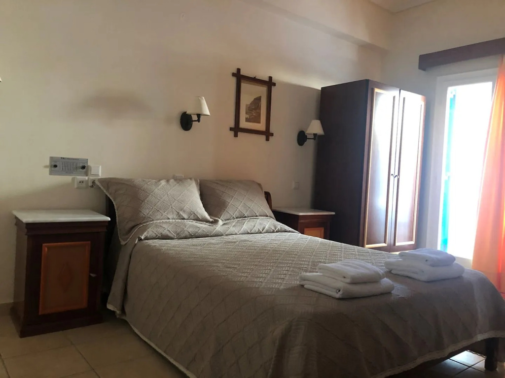 Karidis Hotel