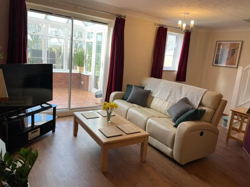 Superb Holiday Home in Springfields, Llanelli