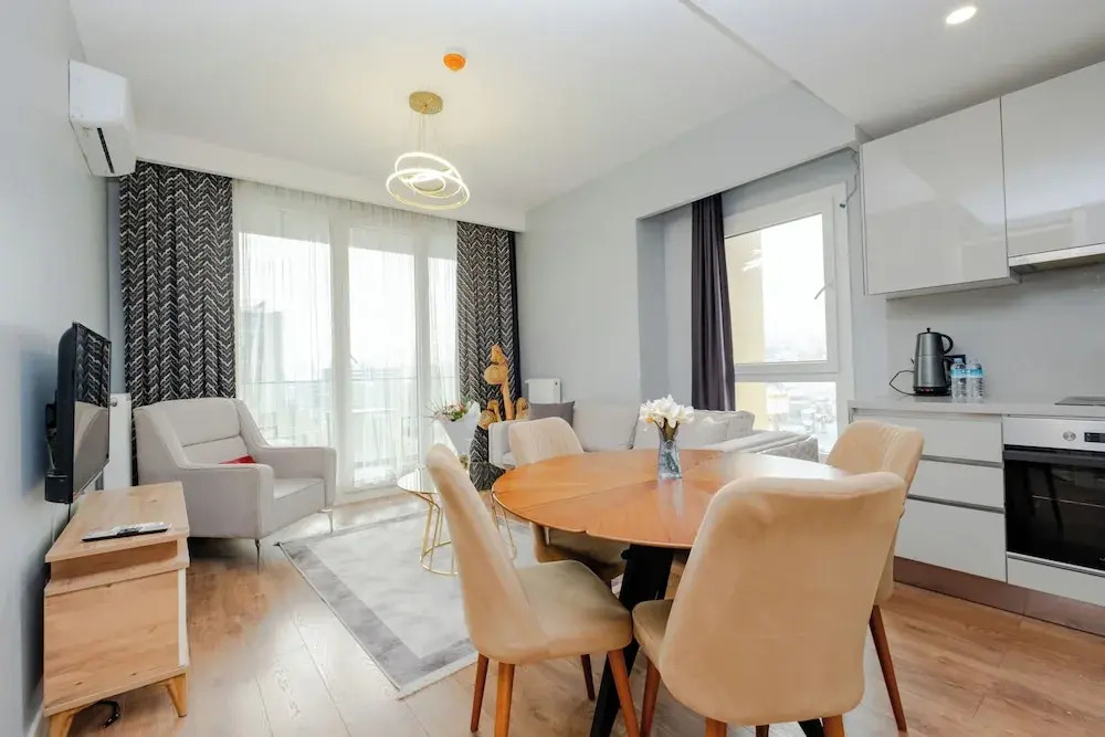 lUX Residence on High Floor 03