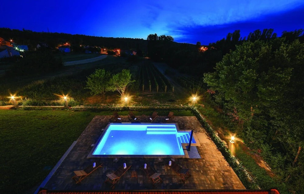 Amazing Home in Trilj with Hot Tub, WiFi & 4 Bedrooms