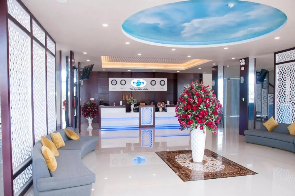 Ozon Hotel