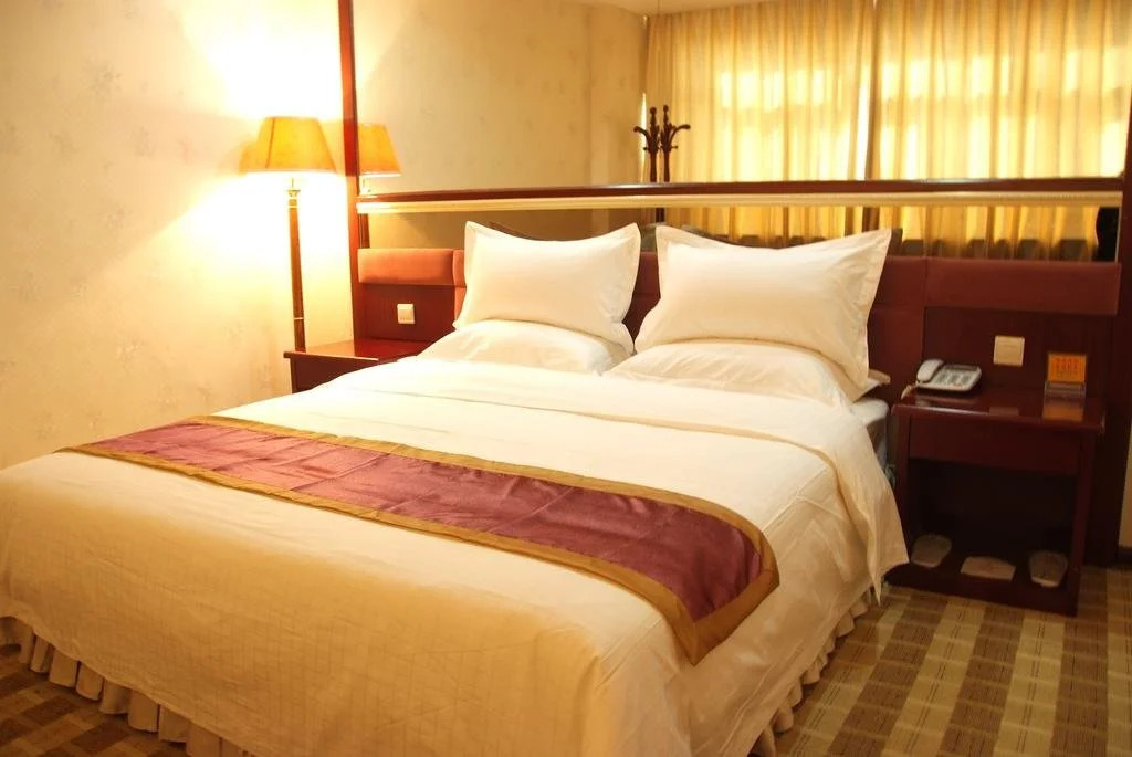 Zhongwei Wanrui Hotel