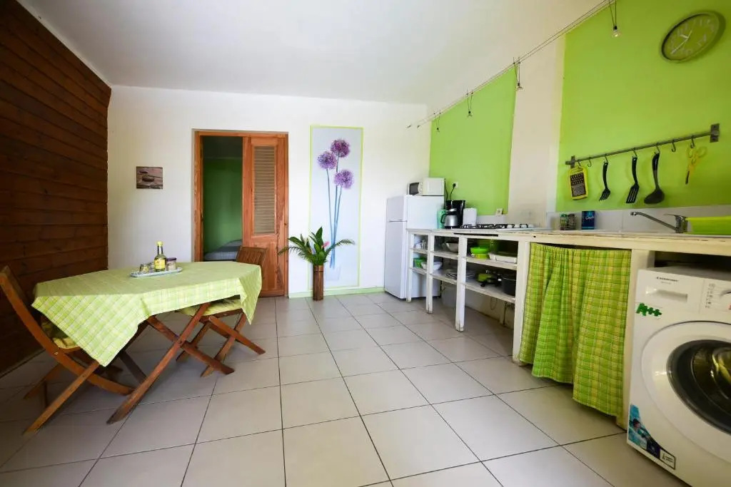 Appartement d'une chambre a Pointe Noire a 150 m de la plage avec vue sur la mer piscine partagee et jardin clos