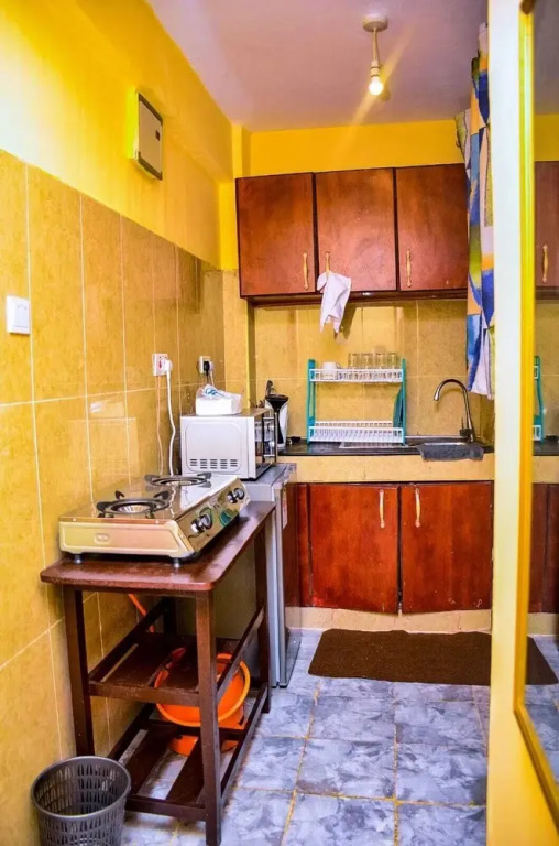 Lux Suites TRM 1 Bedroom Apartments