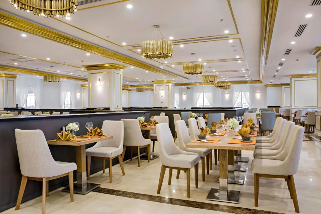 Suki House in Wyndham Danang Golden Bay