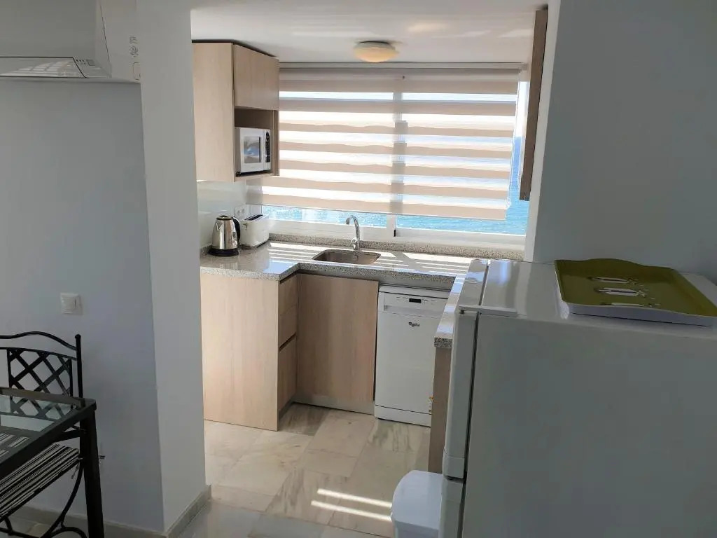 Skol 617 Beachfront Two-bedrooms Duplex With Sea Views