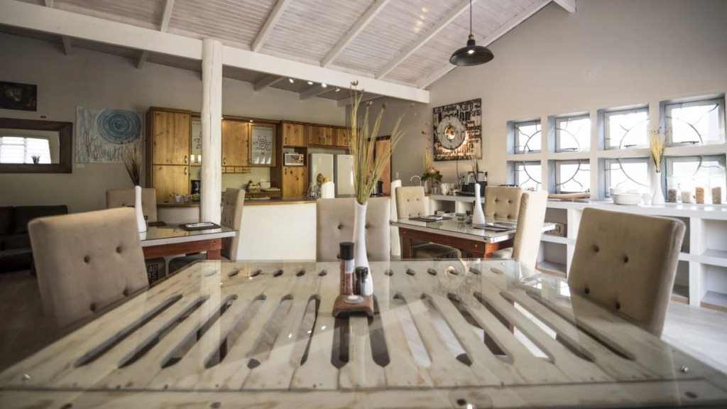 Organic Square Guesthouse