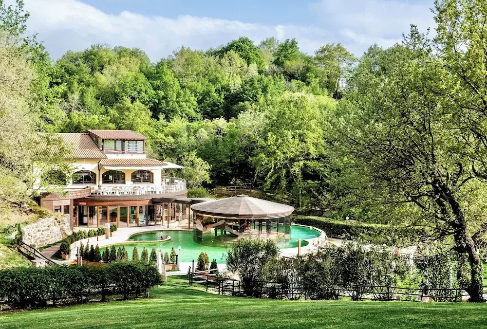 ISA - Residence with thermal and sports pools in Sorano