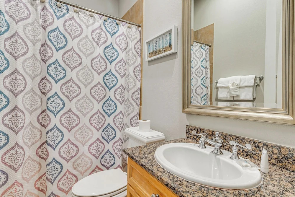 Pensacola Beach Penthouse w/ View + Pool Access!
