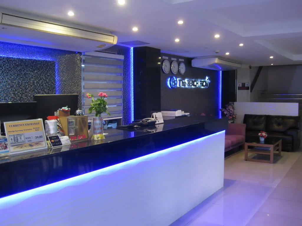 The Beach Front Resort, Pattaya