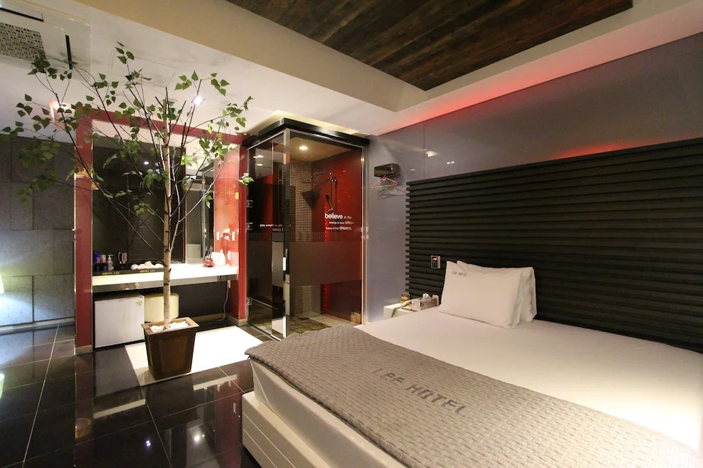 Hotel Lee