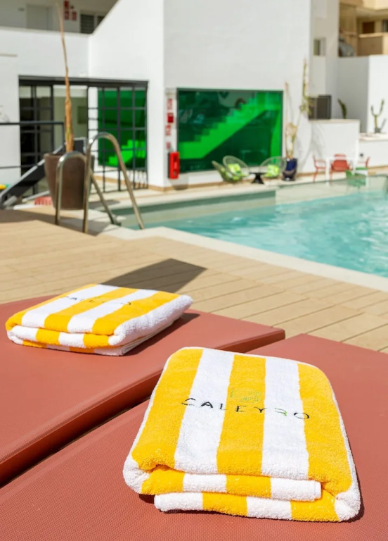 Caleyro Boutique Apartments - "Parking incluido"