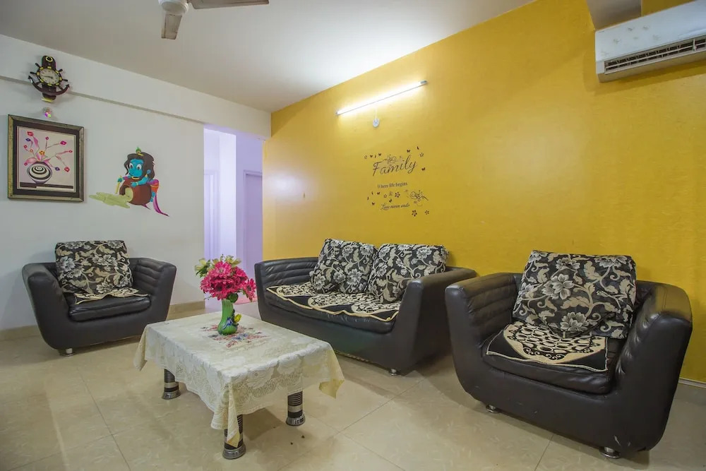 OYO 19009 Home Vibrant 3BHK Benaulim Beach