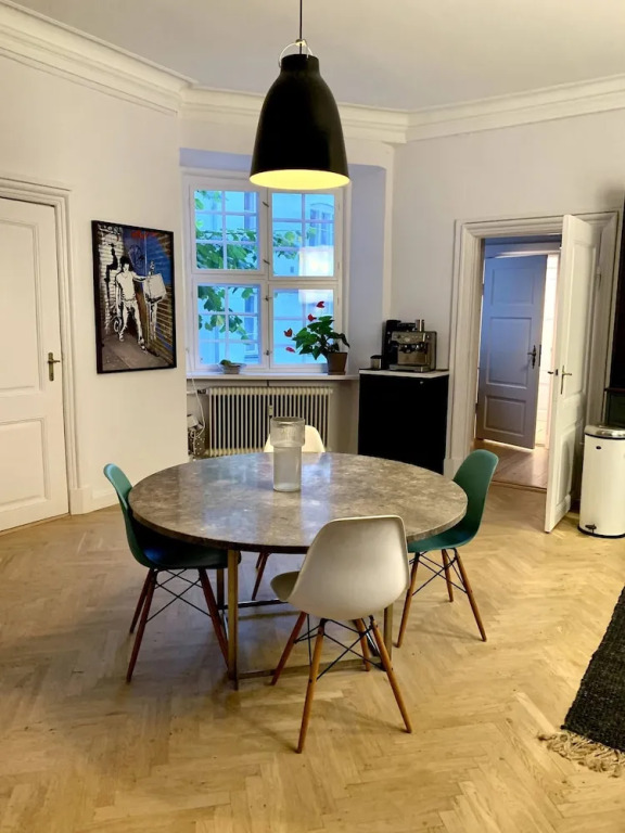 Christianshavn Canalside Luxury Apartment