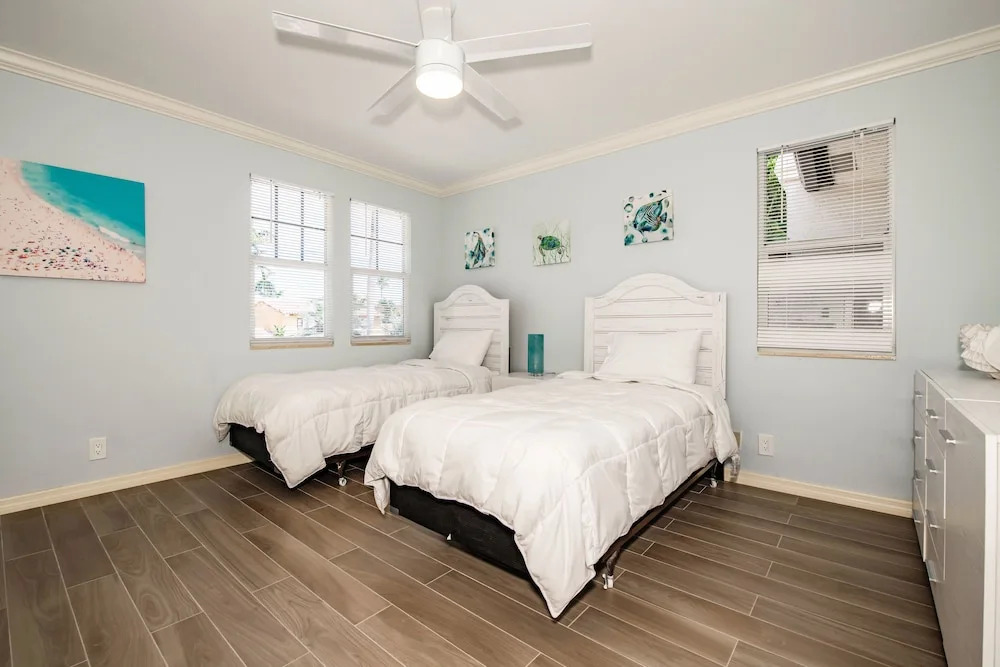 The House of 425 Coral Way 5 Bedrooms 4.5 Bathrooms Home