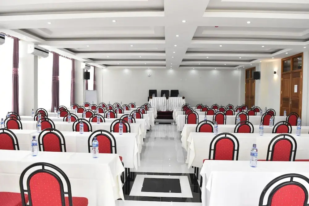 KINGS CONFERENCE CENTRE