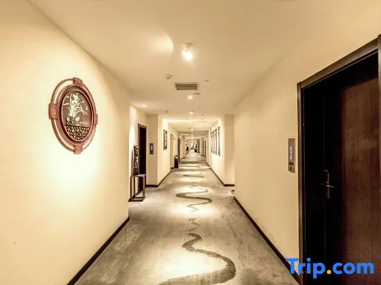 Yufeng Jade Hotel (Jianjiang Avenue Branch, Duyun City)