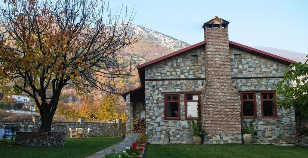 Evzin Hotel