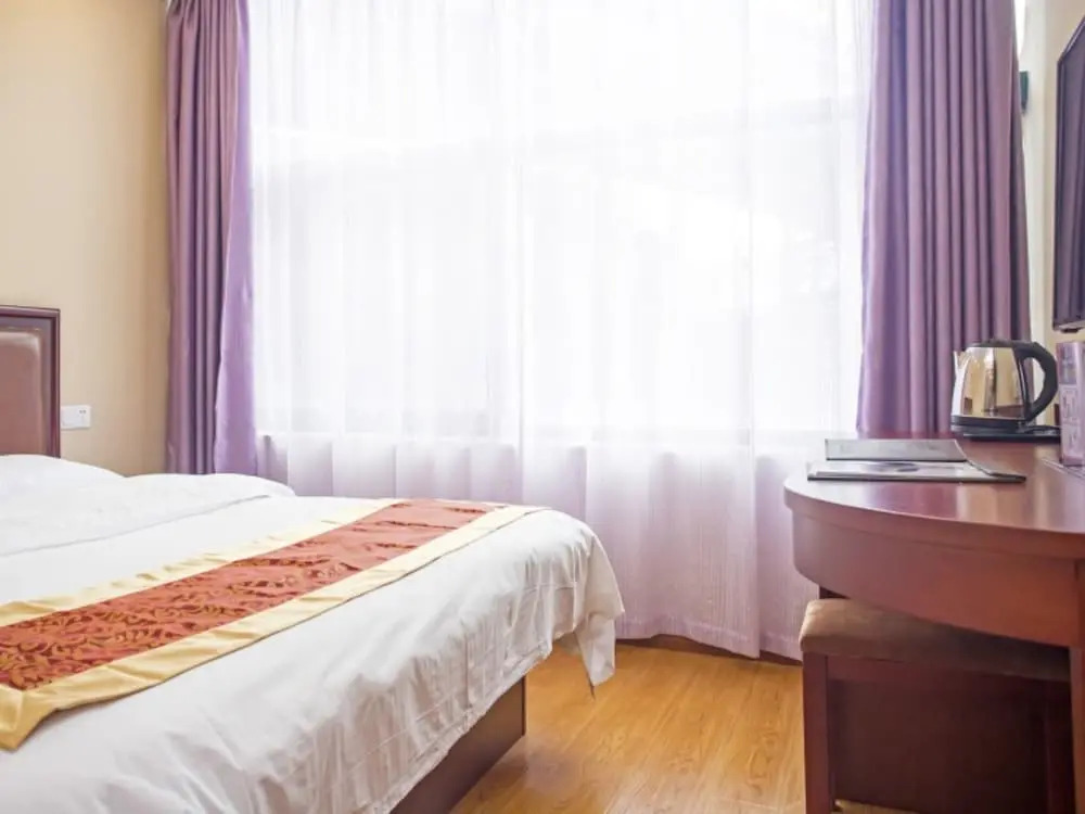 GreenTree Inn (Shanghai Sheshan Forest Park)