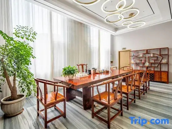ZhiHe Hotel