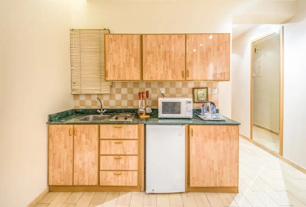 Al Muhaidb Residence Al Malaz 4 - Economic