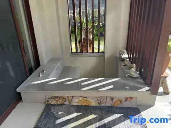 Lili Residence