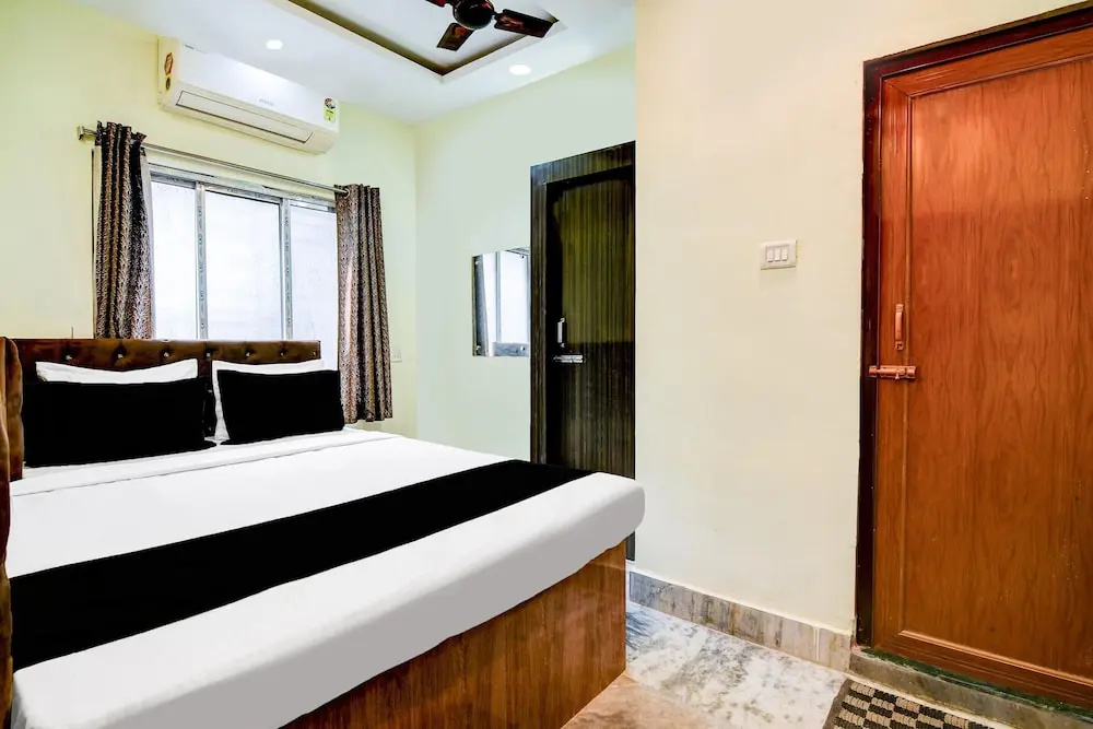 Hotel O Narayana RN Tagore Hospital