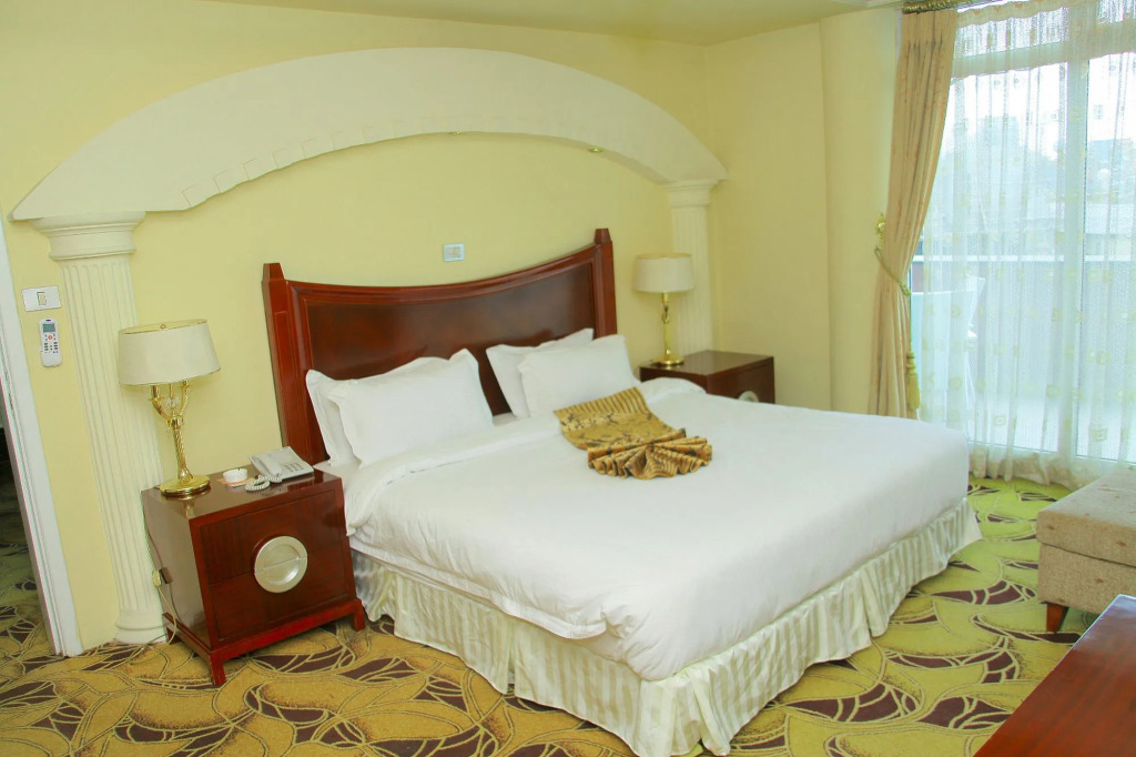 Yoly Addis Hotel